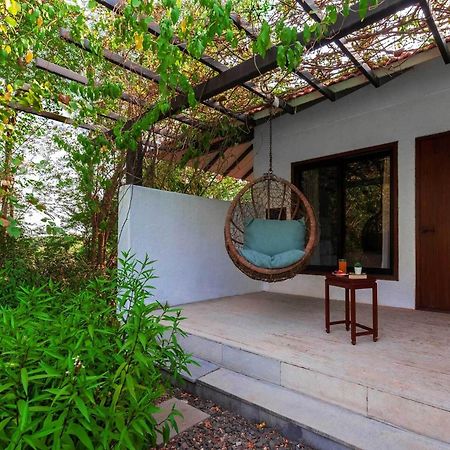 Wander Beyond By Stayvista - Featuring A Bali-Themed Abode And A Refreshing Swimming Pool Alibag Exterior photo